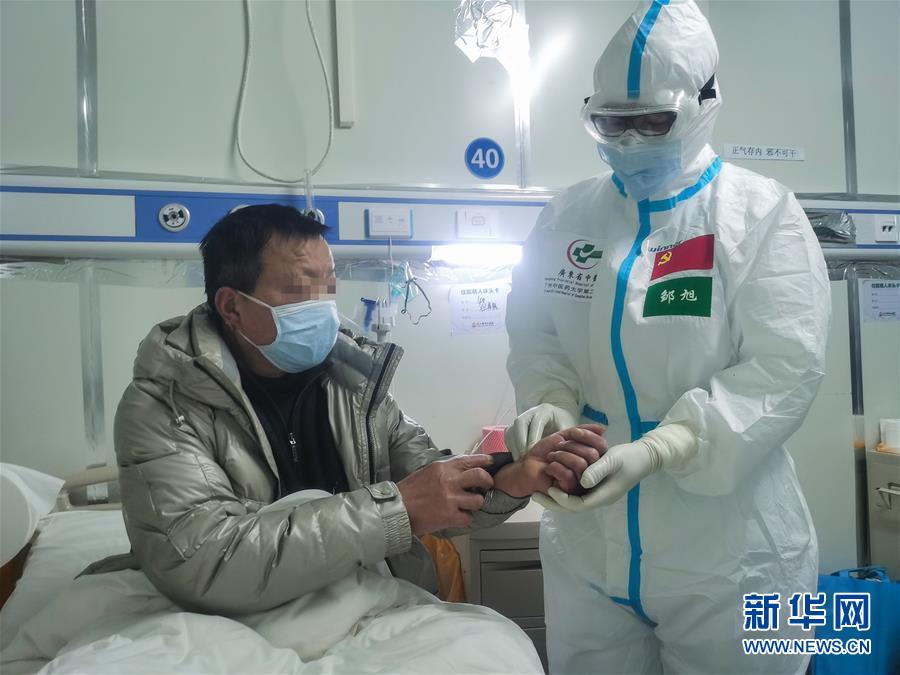 （抗疫一線醫(yī)務(wù)人員英雄群體&middot;圖文互動）（2）合力護(hù)航生命之舟&mdash;&mdash;遼寧、上海、廣東等醫(yī)療隊聯(lián)手決戰(zhàn)雷神山