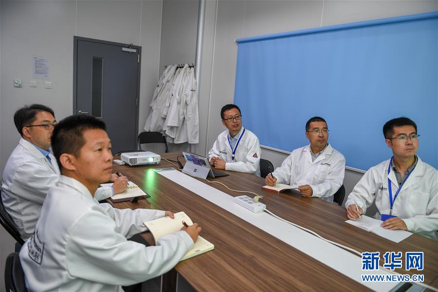 （在習(xí)近平新時(shí)代中國特色社會(huì)主義思想指引下&mdash;&mdash;新時(shí)代新作為新篇章&middot;習(xí)近平總書記關(guān)切事&middot;圖文互動(dòng)）（1）終不悔為國為民，攀高峰只爭朝夕&mdash;&mdash;來自科學(xué)家們的動(dòng)人故事