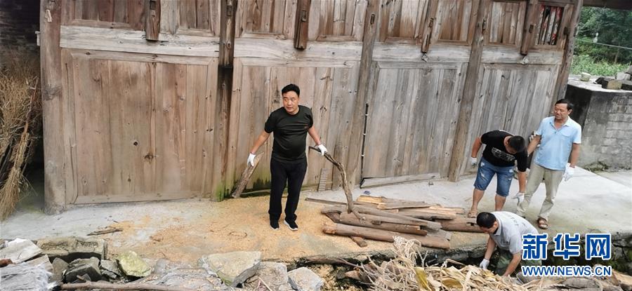 (新華全媒頭條·決戰(zhàn)決勝脫貧攻堅·督戰(zhàn)未摘帽貧困縣·圖文互動)(3)把“最能打的人”放在最需要的地方——聚焦貴州未脫貧縣里的“助攻干部”