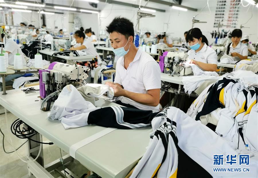 （決戰(zhàn)決勝脫貧攻堅&middot;圖文互動）（6）同飲一江水 攜手&ldquo;斬窮根&rdquo;&mdash;&mdash;深圳對口廣西河池、百色扶貧協(xié)作見聞