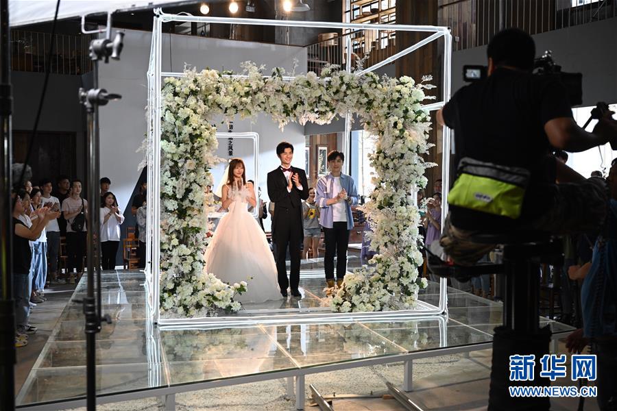 (特區(qū)40年·圖文互動)(1)老廠房變身“夢工廠”折射廈門經(jīng)濟(jì)特區(qū)40年變遷