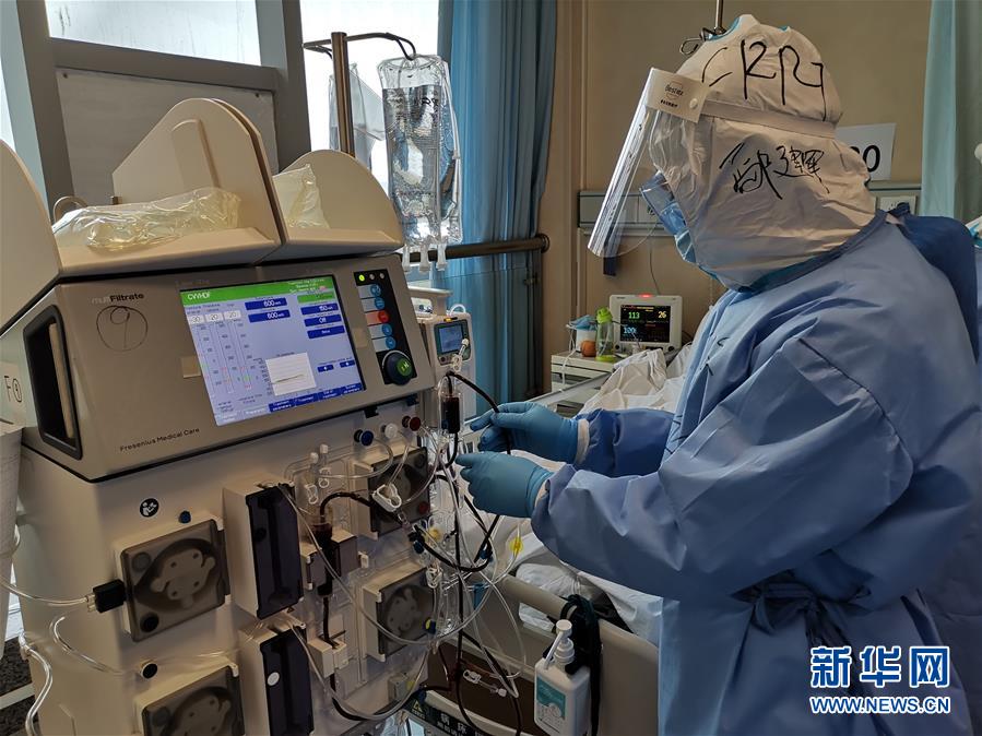 (抗疫一線醫(yī)務(wù)人員英雄群體·圖文互動)(3)同濟(jì)醫(yī)院“尖刀連”:決戰(zhàn)在“新冠重癥高地”