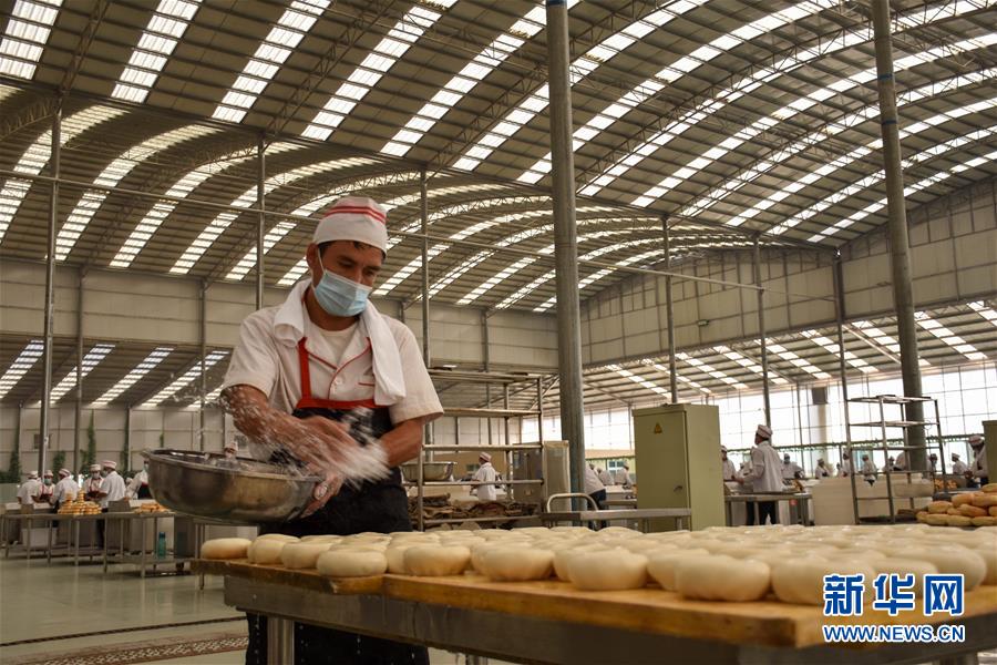 （決戰(zhàn)決勝脫貧攻堅(jiān)&middot;圖文互動(dòng)）（2）家門口的&ldquo;夢(mèng)工廠&rdquo;