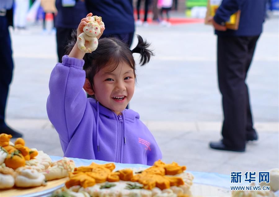 (圖文互動)(2)“消費扶貧”迎“雙節(jié)”