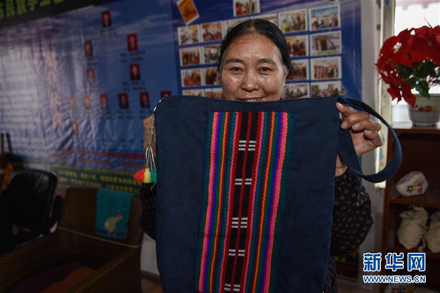 (集中連片特困地區(qū)貧困村調研行·圖文互動)(3)長江源村人的兩個家和幸福夢——青海格爾木市長江源村脫貧調查