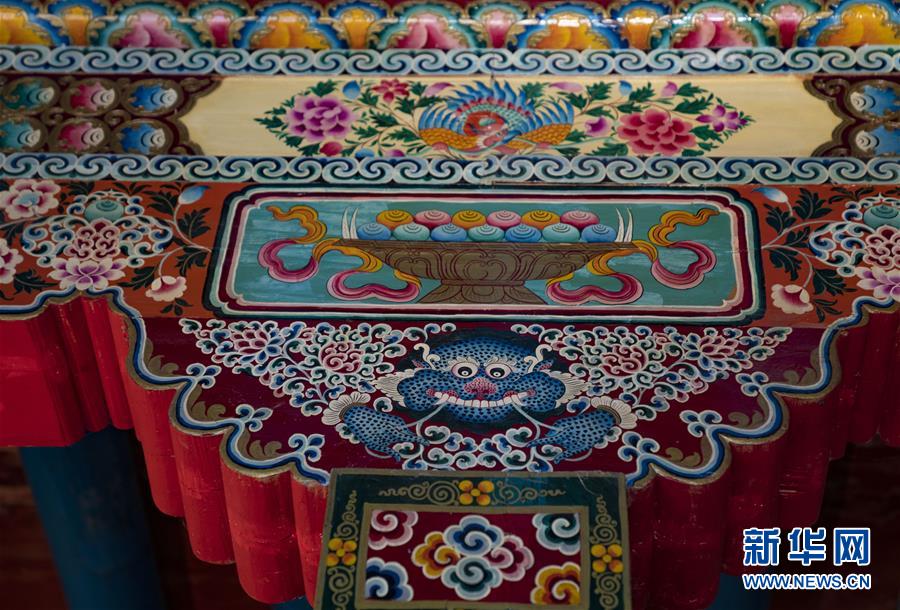 (西藏昌都解放70周年·圖文互動(dòng))(10)怒江峽谷深處:百年?yáng)|壩民居見(jiàn)證民族文化交流融合