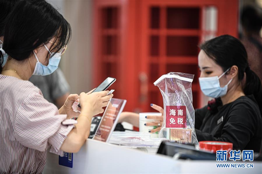 (新華全媒頭條·圖文互動(dòng))(11)流動(dòng)中國(guó)折射復(fù)蘇新氣象——透視“十一”黃金周