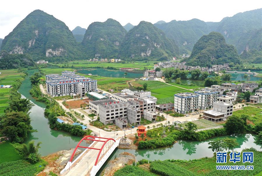 （新華全媒頭條&middot;圖文互動）（7）決戰(zhàn)千山萬弄間&mdash;&mdash;廣西&ldquo;極貧角落&rdquo;最后攻堅記