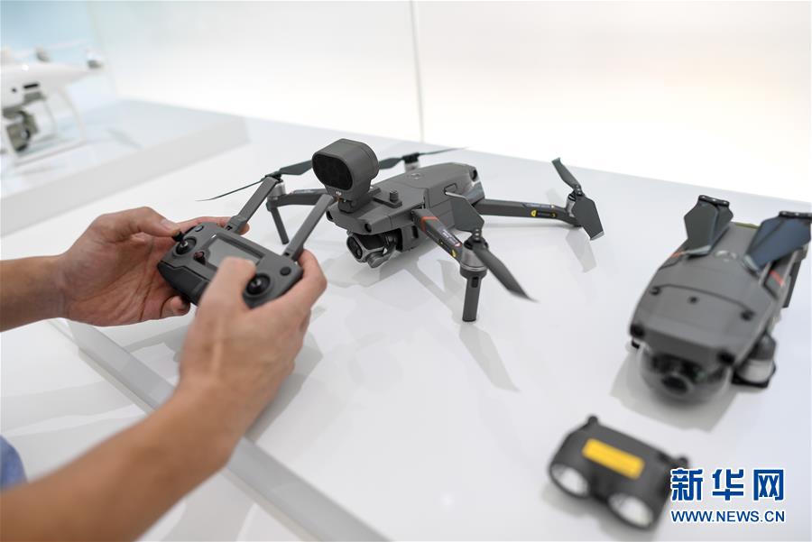 (在習(xí)近平新時代中國特色社會主義思想指引下——新時代新作為新篇章·習(xí)近平總書記關(guān)切事·圖文互動)(7)我家大門常打開——經(jīng)濟特區(qū)全方位對外開放故事