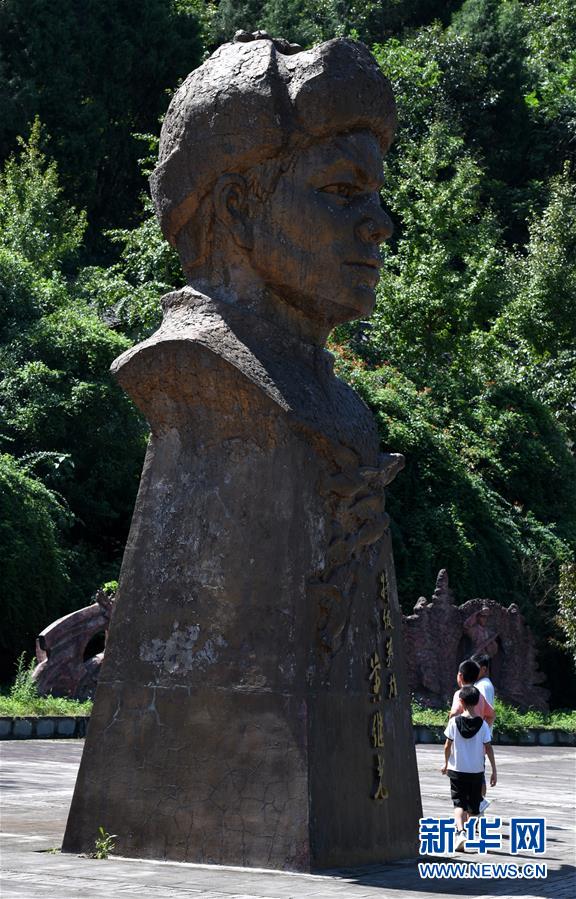 （決戰(zhàn)決勝脫貧攻堅(jiān)&middot;圖文互動(dòng)）（2）&ldquo;堵槍眼&rdquo;的脫貧戰(zhàn)怎么打？&mdash;&mdash;繼光村見(jiàn)聞