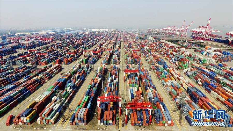 (新華全媒頭條·圖文互動)(6)歷史交匯點上的宏偉藍(lán)圖 ——《中共中央關(guān)于制定國民經(jīng)濟(jì)和社會發(fā)展第十四個五年規(guī)劃和二〇三五年遠(yuǎn)景目標(biāo)的建議》誕生記