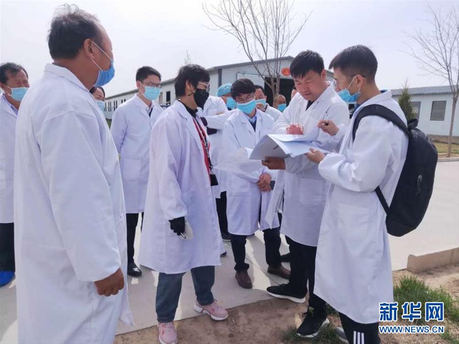 （青春的夢(mèng)想 青春的奮斗&middot;圖文互動(dòng)）（5）年輕，就要無(wú)悔擔(dān)當(dāng)&mdash;&mdash;青春在奉獻(xiàn)中閃光