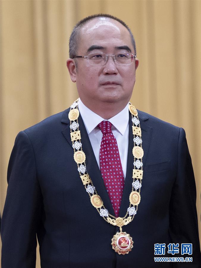 （抗疫先進(jìn)事跡&middot;圖文互動(dòng)）（1）張定宇：疫情&ldquo;暴風(fēng)眼&rdquo;里，&ldquo;漸凍&rdquo;之軀與時(shí)間賽跑