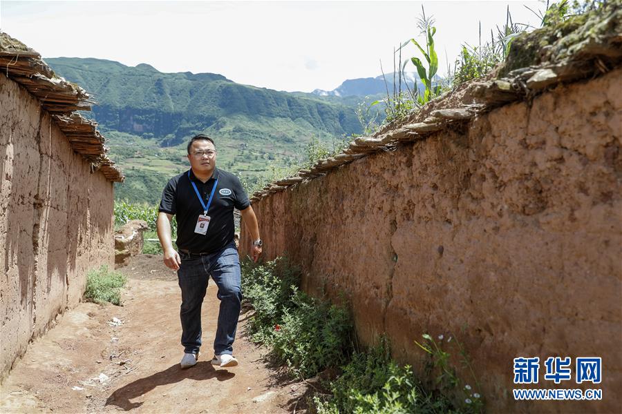 (鄉(xiāng)村振興·圖文互動)(9)涼山深處有“黃金”