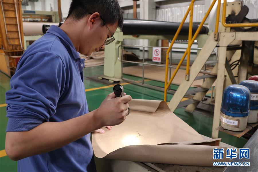 (全面建成小康社會“百城千縣萬村調(diào)研行”·圖文互動)(3)產(chǎn)業(yè)強(qiáng)起來 精神富起來——廣東潢涌“落后地”變“明星村”的小康之路