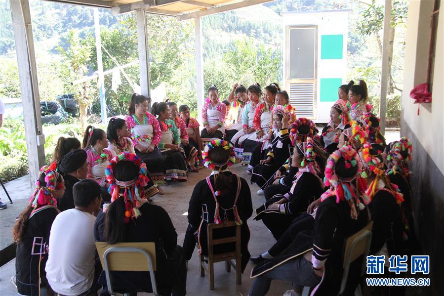 （五中全會(huì)精神在基層&middot;圖文互動(dòng)）（5）天津、福建、廣東、云南等地創(chuàng)新形式讓黨的十九屆五中全會(huì)精神&ldquo;飛入尋常百姓家&rdquo;