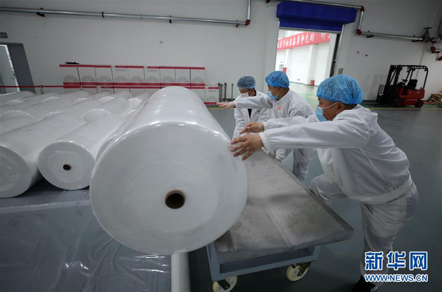 (新華全媒頭條·迎接兩會特別報道·圖文互動)(7)不同尋常的兩會 萬眾一心的力量——寫在2020年全國兩會召開之際