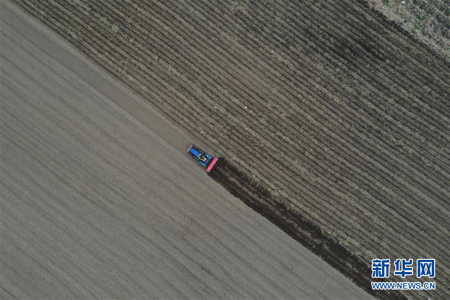 (新華全媒頭條·兩會(huì)特別報(bào)道·圖文互動(dòng))(5)守住底線 穩(wěn)中求進(jìn)——從全國兩會(huì)看“六穩(wěn)”“六保”如何發(fā)力