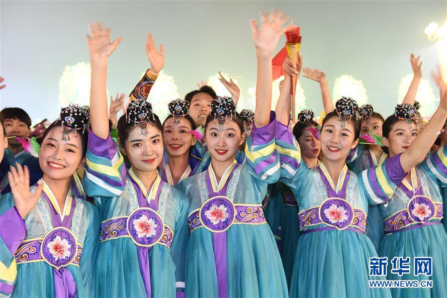 （國(guó)慶70周年&middot;聯(lián)歡活動(dòng)）慶祝中華人民共和國(guó)成立70周年聯(lián)歡活動(dòng)在京舉行