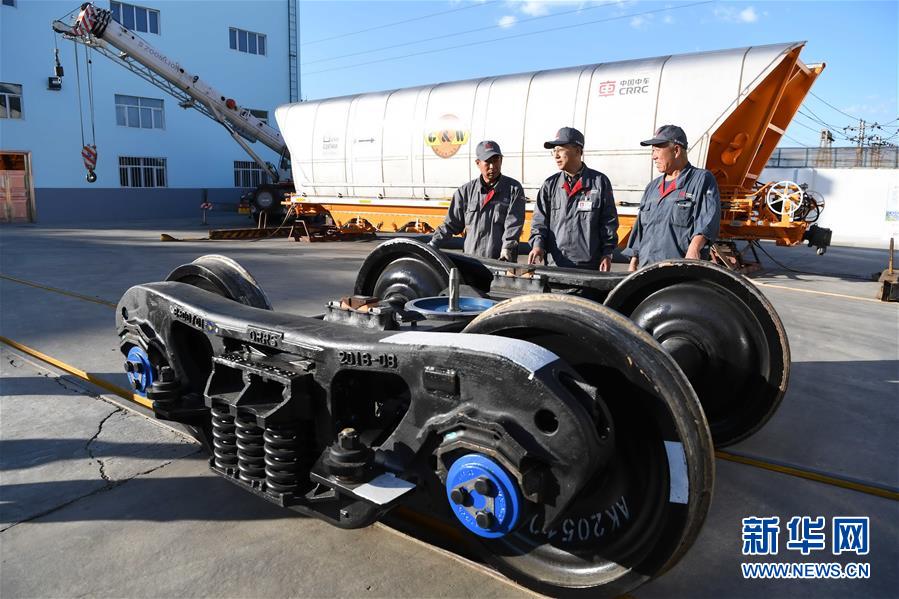 （新華全媒頭條&middot;圖文互動）（5）奮力書寫東北振興的時代新篇&mdash;&mdash;習(xí)近平總書記調(diào)研東北三省并主持召開深入推進東北振興座談會紀實