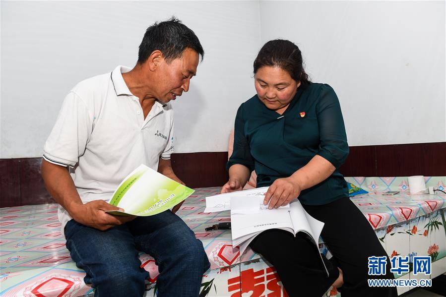 (新華全媒頭條·圖文互動(dòng))(6)心系北疆 情滿草原——習(xí)近平總書記考察內(nèi)蒙古回訪記