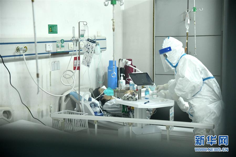 （在習(xí)近平新時(shí)代中國特色社會(huì)主義思想指引下&mdash;&mdash;新時(shí)代新作為新篇章&middot;習(xí)近平總書記關(guān)切事&middot;圖文互動(dòng)）（2）高擎利劍驅(qū)疫魔&mdash;&mdash;科研攻關(guān)助力湖北戰(zhàn)&ldquo;疫&rdquo;記