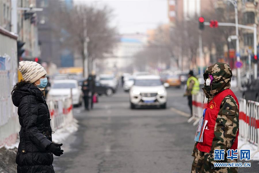 （習(xí)近平致敬的戰(zhàn)&ldquo;疫&rdquo;英雄&middot;志愿者篇&middot;圖文互動(dòng)）（12）他們，微光成炬照征程