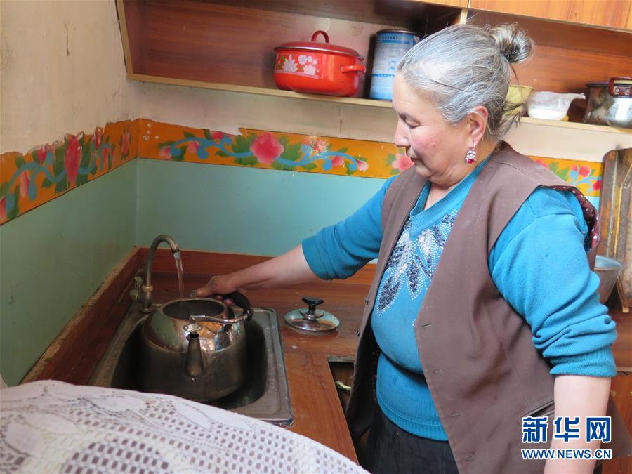 (新華全媒頭條·圖文互動)(11)春天里的5個“戰(zhàn)貧”瞬間——習近平總書記關(guān)于脫貧攻堅決策部署指引攻克最后的深貧堡壘