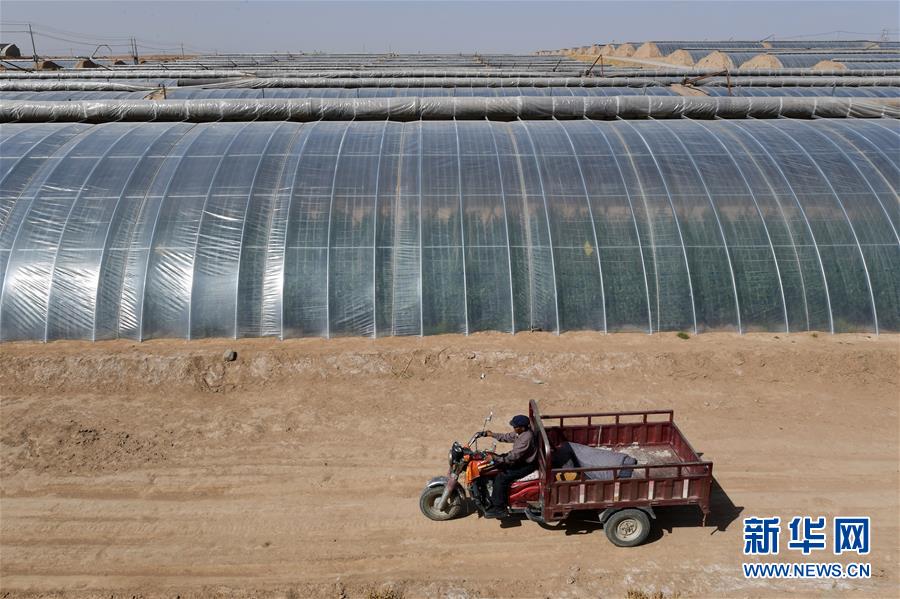 (新華全媒頭條·圖文互動)(14)春天里的5個“戰(zhàn)貧”瞬間——習近平總書記關(guān)于脫貧攻堅決策部署指引攻克最后的深貧堡壘