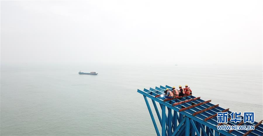 （在習(xí)近平新時代中國特色社會主義思想指引下&mdash;&mdash;新時代新作為新篇章&middot;習(xí)近平總書記關(guān)切事&middot;圖文互動）（2）新機(jī)遇、新引擎&mdash;&mdash;重大工程重大項目建設(shè)新動向觀察