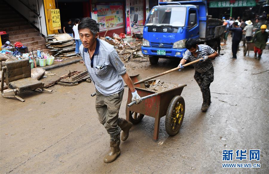 （在習(xí)近平新時(shí)代中國(guó)特色社會(huì)主義思想指引下&mdash;&mdash;新時(shí)代新作為新篇章&middot;習(xí)近平總書(shū)記關(guān)切事&middot;圖文互動(dòng)）（4）戰(zhàn)洪魔　保安全&mdash;&mdash;近期防汛救災(zāi)熱點(diǎn)觀察