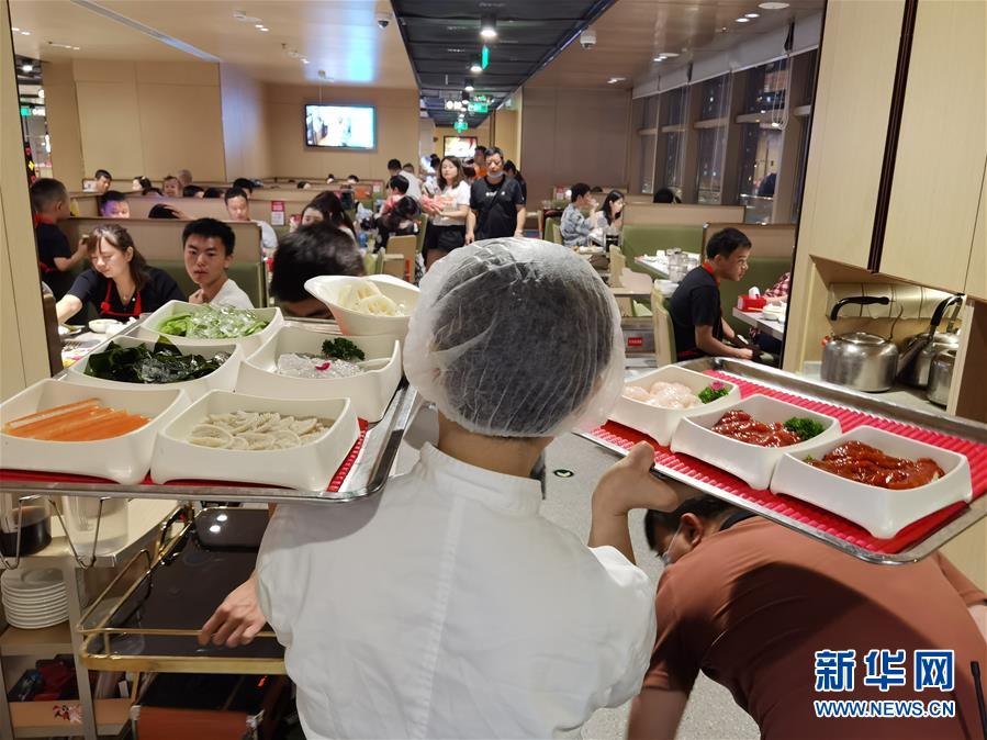 （在習(xí)近平新時(shí)代中國特色社會(huì)主義思想指引下&mdash;&mdash;新時(shí)代新作為新篇章&middot;習(xí)近平總書記關(guān)切事&middot;圖文互動(dòng)）（2）珍惜盤中餐，狠剎浪費(fèi)風(fēng)&mdash;&mdash;各地積極行動(dòng)堅(jiān)決制止餐飲浪費(fèi)