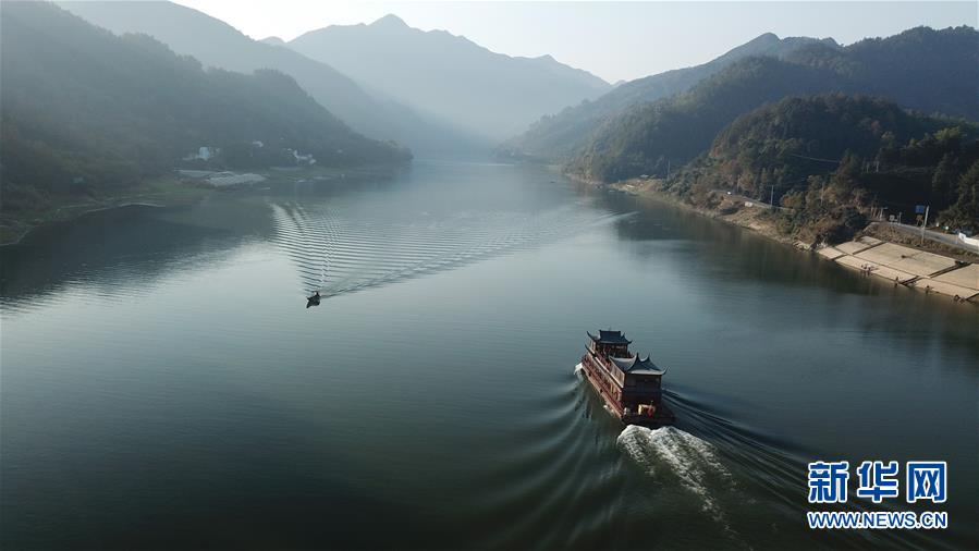 (在習(xí)近平新時(shí)代中國特色社會主義思想指引下——新時(shí)代新作為新篇章·習(xí)近平總書記關(guān)切事·圖文互動(dòng))(2)長三角的新答卷——“十三五”收官之年的長三角一體化新故事