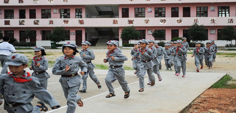 革命老區(qū)江西蓮花縣甘祖昌紅軍小學(xué)舉行&ldquo;六一&rdquo;感恩慶?；顒? /></a></p>
<div   id=