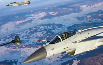 2017軍旅影像：這一年，中國戰(zhàn)機(jī)很忙