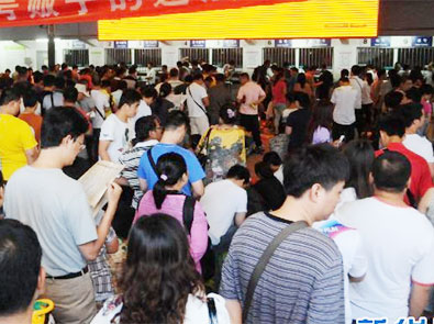 北京：&ldquo;大城市病&rdquo;怎么治？