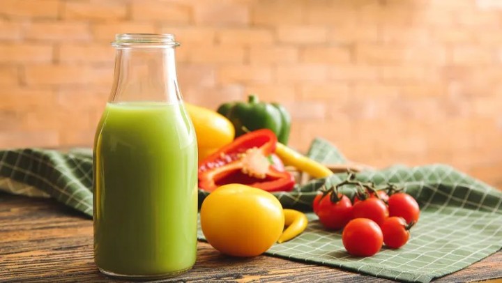 榨蔬菜汁喝，比吃蔬菜更健康更方便？