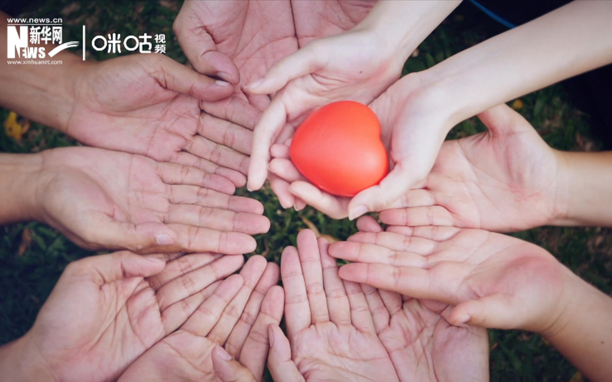 我們不僅要關(guān)注身體健康，更應(yīng)關(guān)注心理健康