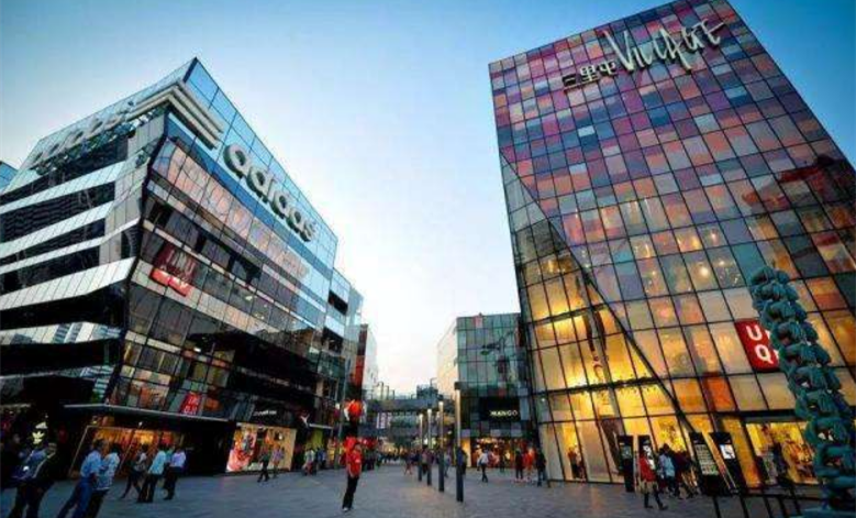 線下遭遇停業(yè)潮，球鞋市場如何自救？