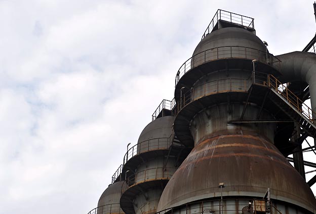 堅持以環(huán)保為前提，做到不環(huán)保不生產(chǎn)。