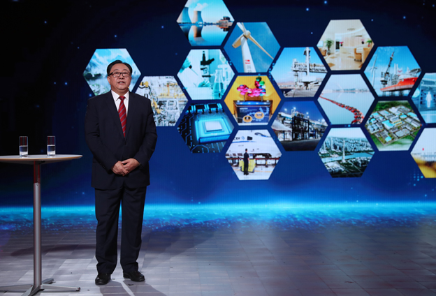 通過(guò)轉(zhuǎn)型，使我們的投資更多地滿足國(guó)家戰(zhàn)略的需要，真正做到&ldquo;為國(guó)而投&rdquo;