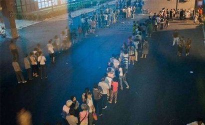 大醫(yī)院人滿為患，社區(qū)醫(yī)院門可羅雀怎么破？