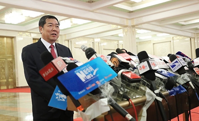 何立峰：2016年實(shí)現(xiàn)了穩(wěn)增長、穩(wěn)就業(yè)