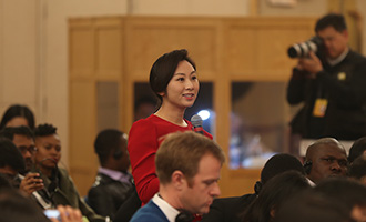 中國(guó)國(guó)際電視臺(tái)記者提問(wèn)