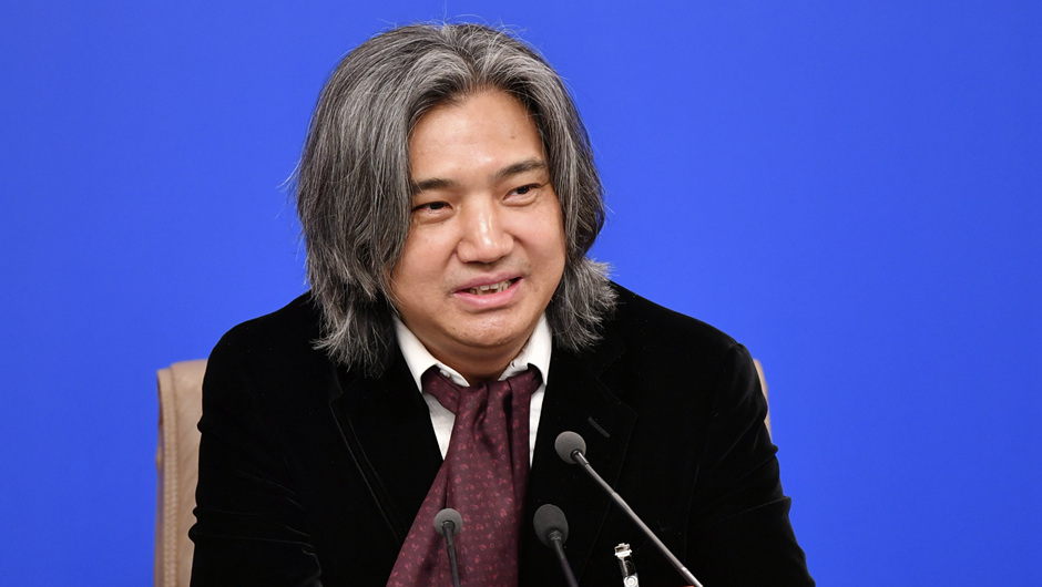 全國(guó)政協(xié)常委、文化文史和學(xué)習(xí)委員會(huì)委員，中國(guó)美術(shù)館館長(zhǎng)，中國(guó)美術(shù)家協(xié)會(huì)副主席 吳為山