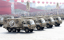 補給供應(yīng)方隊：聯(lián)保&ldquo;鐵騎&rdquo;接受檢閱