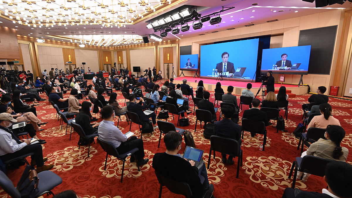 初夏&ldquo;回歸&rdquo;，今年全國(guó)兩會(huì)怎么開(kāi)？