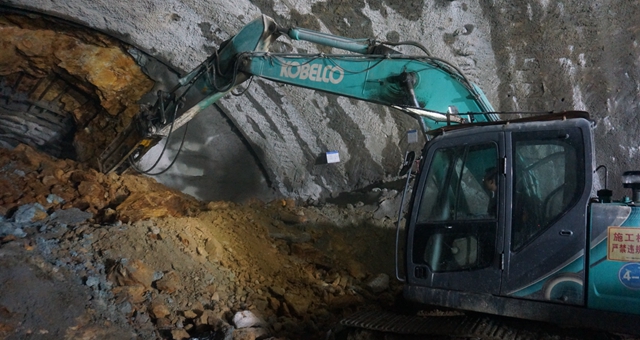 10.24公里！贛深高鐵&ldquo;第一長隧&rdquo;貫通！