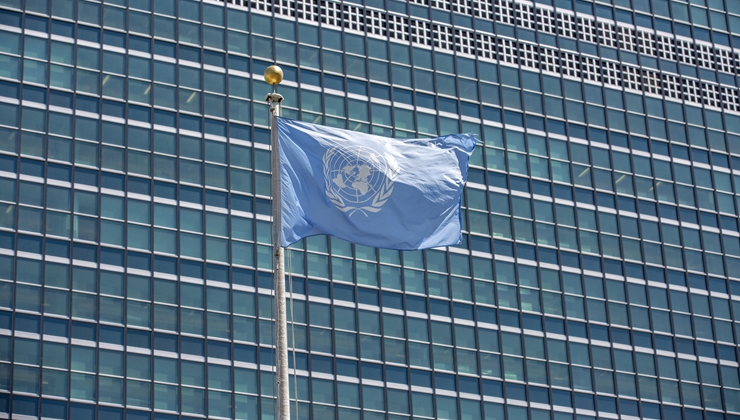 新華社評論員：建設(shè)和諧合作的國際大家庭&mdash;&mdash;評習(xí)近平主席在聯(lián)合國成立75周年紀(jì)念峰會重要講話