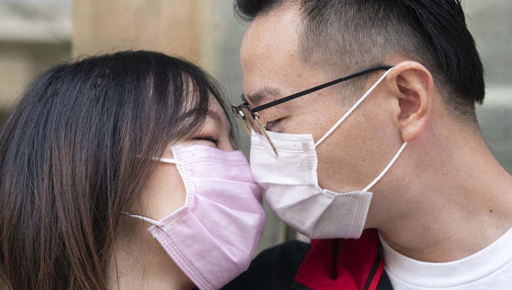 武漢新婚夫妻：經(jīng)此一疫，更懂家的分量